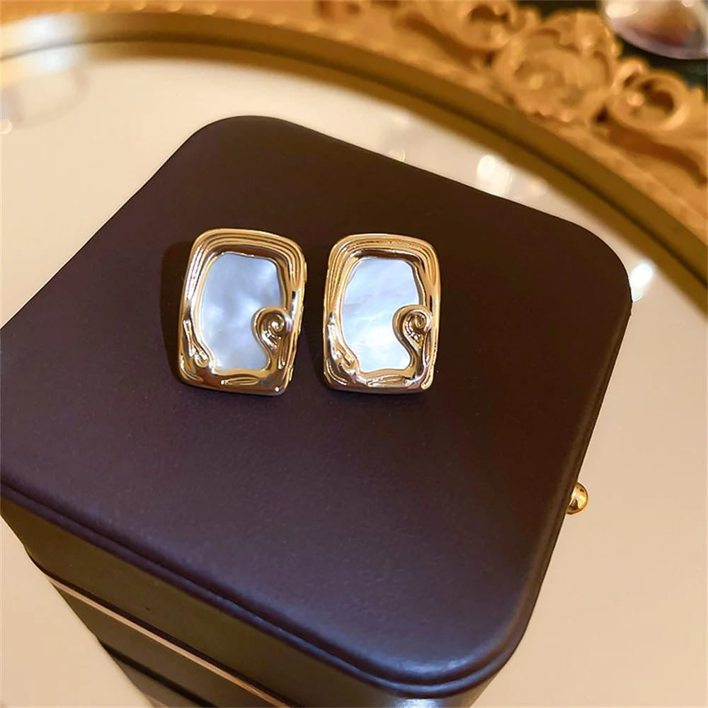 Classy Simply Earrings