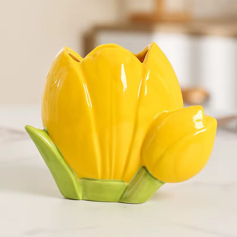 Pinteresty Tulip Ceramic Brush / Pen Holder