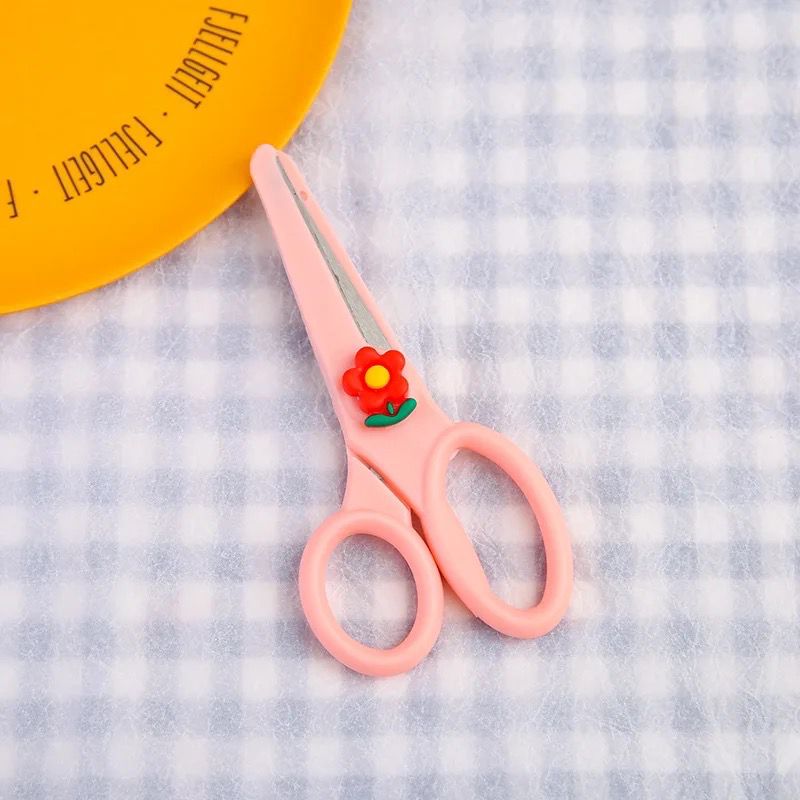 Kawaii Scissors -
