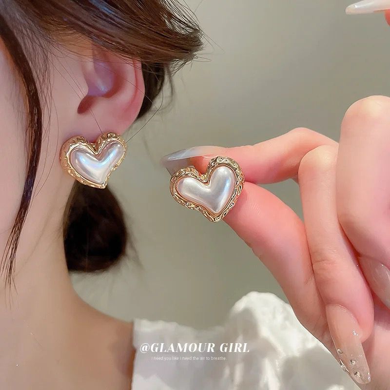 Korean Pearl Heart Studs -
