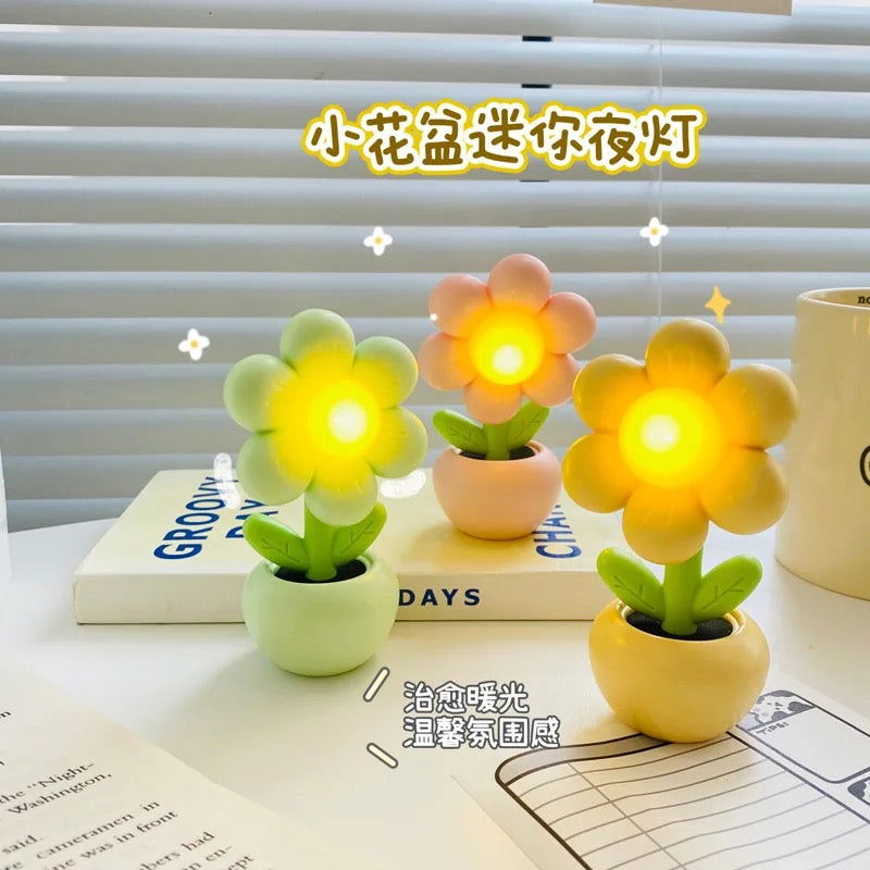Mini Flower Pot Lamp -