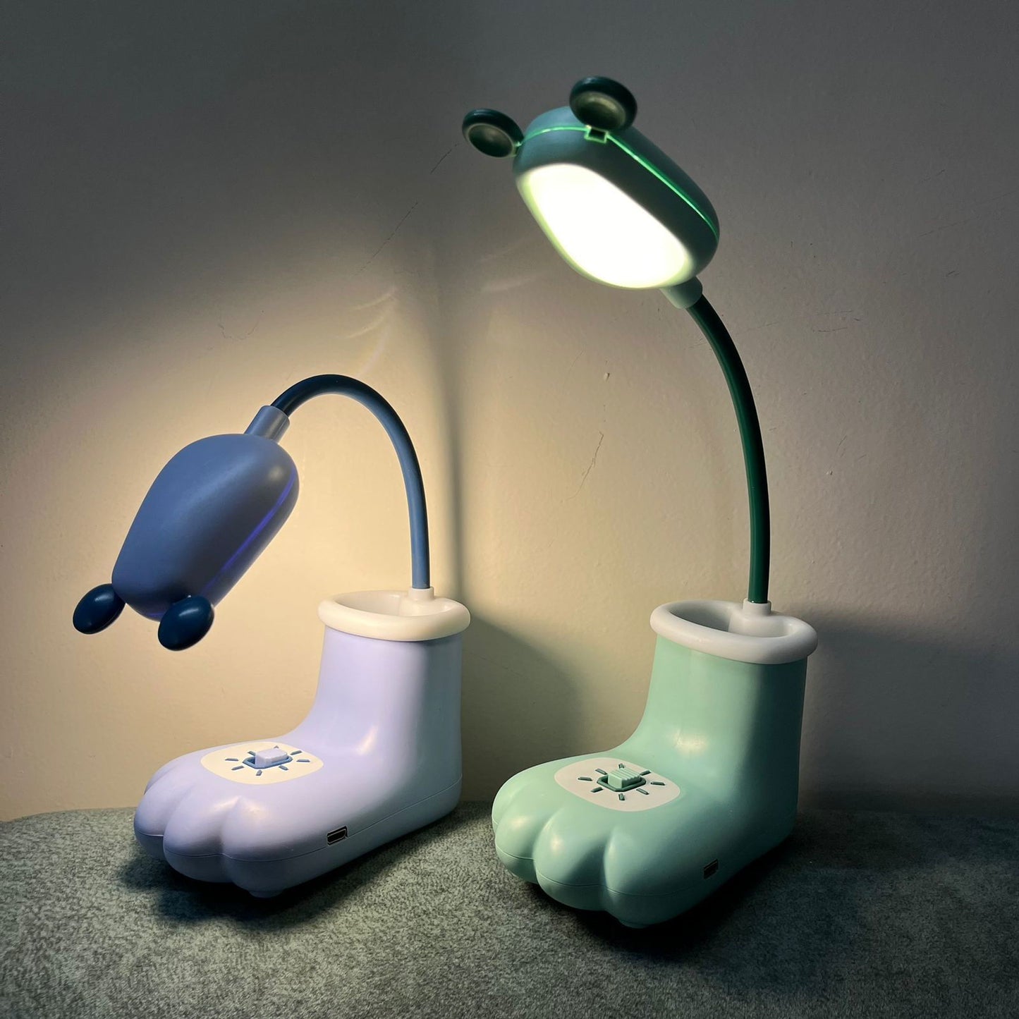 Paw Lamp -