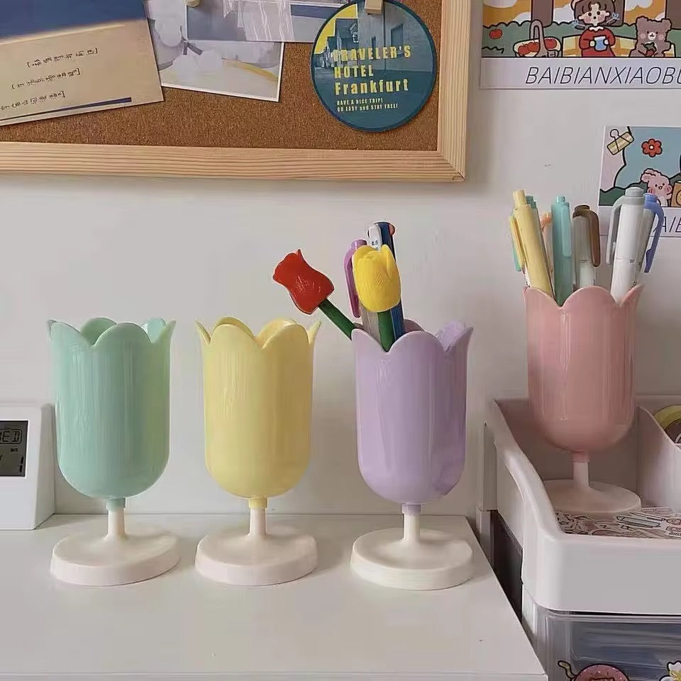 Tulip Brush Holder