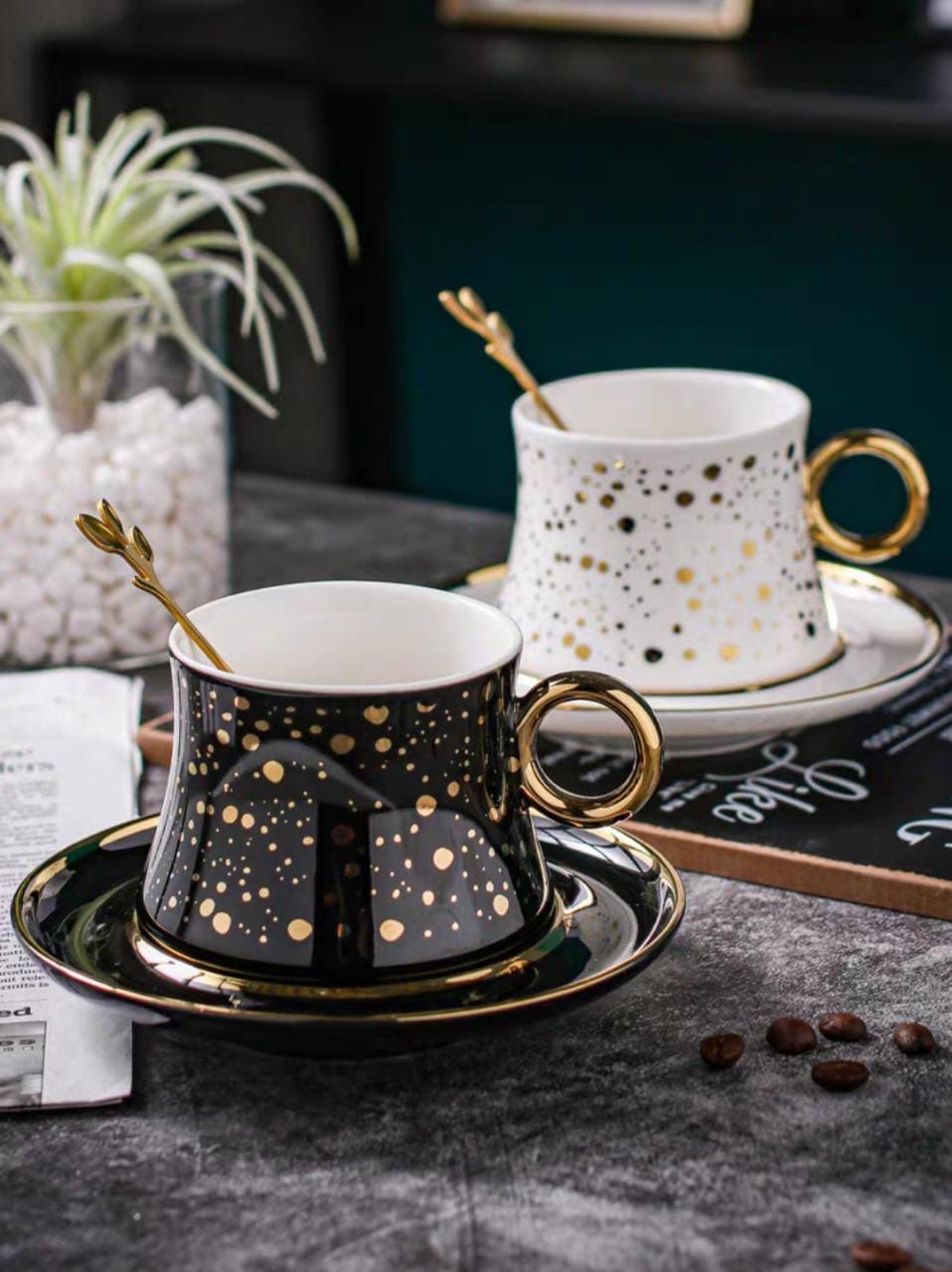 Golden Polka Dot Mug Set
