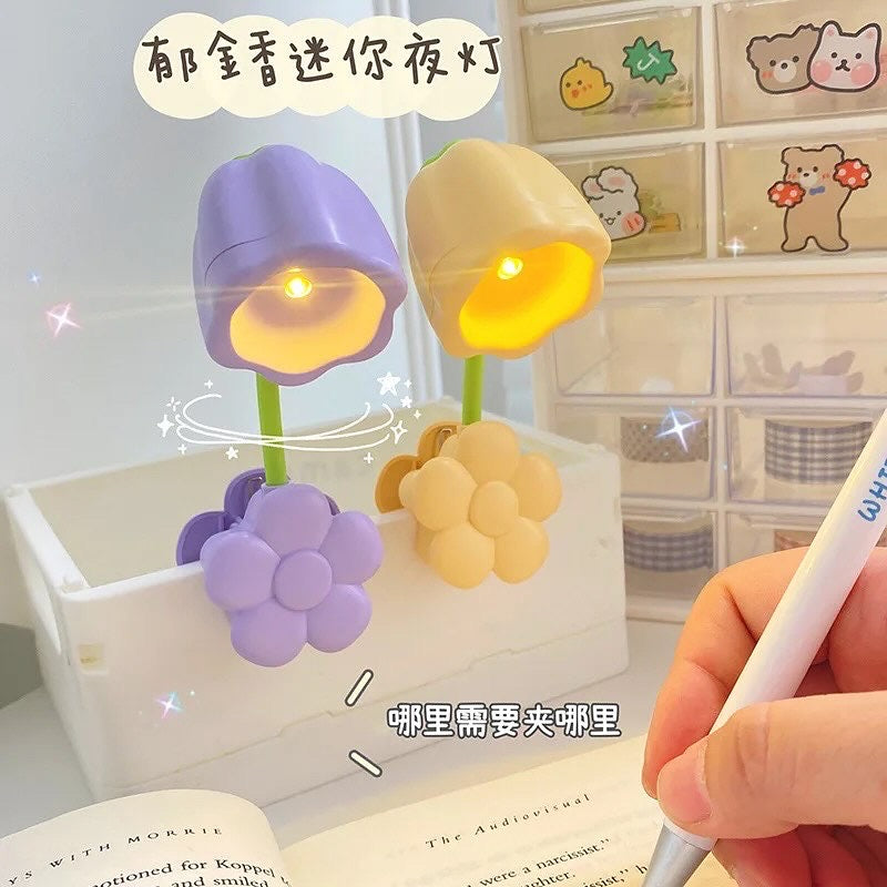 Mini Floral Clip Lamp