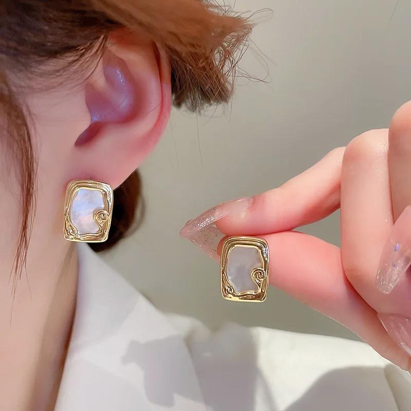 Classy Simply Earrings
