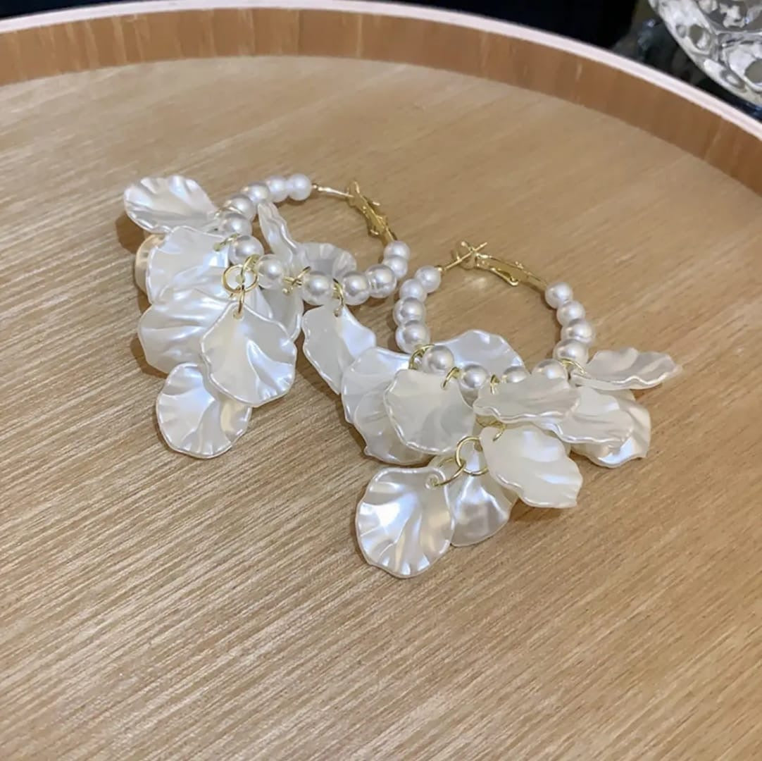 Pearl Shell Earrings