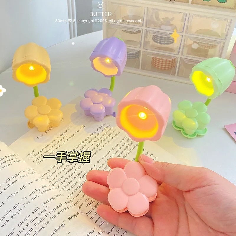 Mini Floral Clip Lamp
