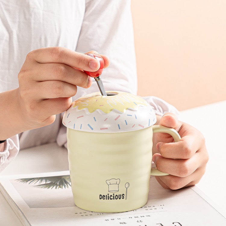 Cupcake Mug With Lid & Cherry Spoon