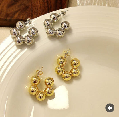 Round Earrings