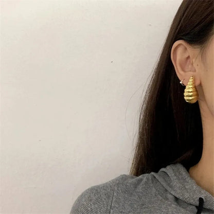 Croissant Earrings (Plastic Material)