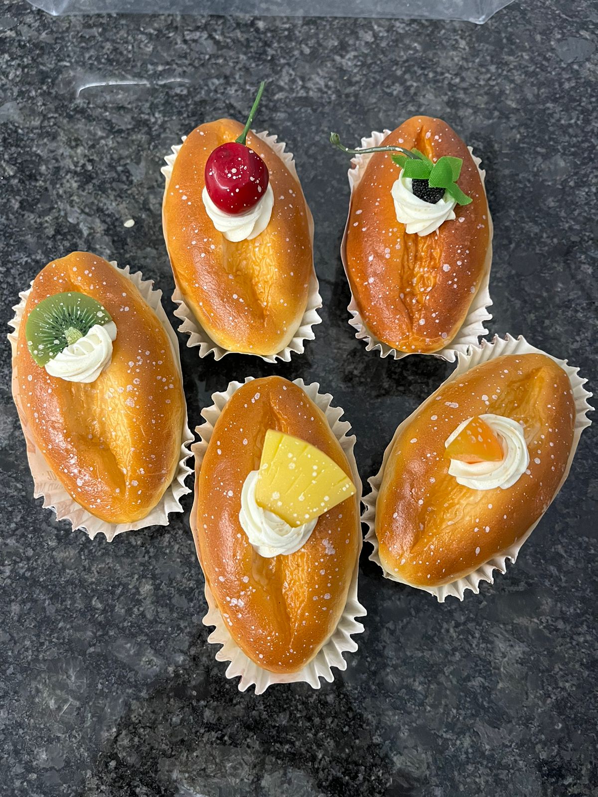 Fake Cake Spongy Magnet - 